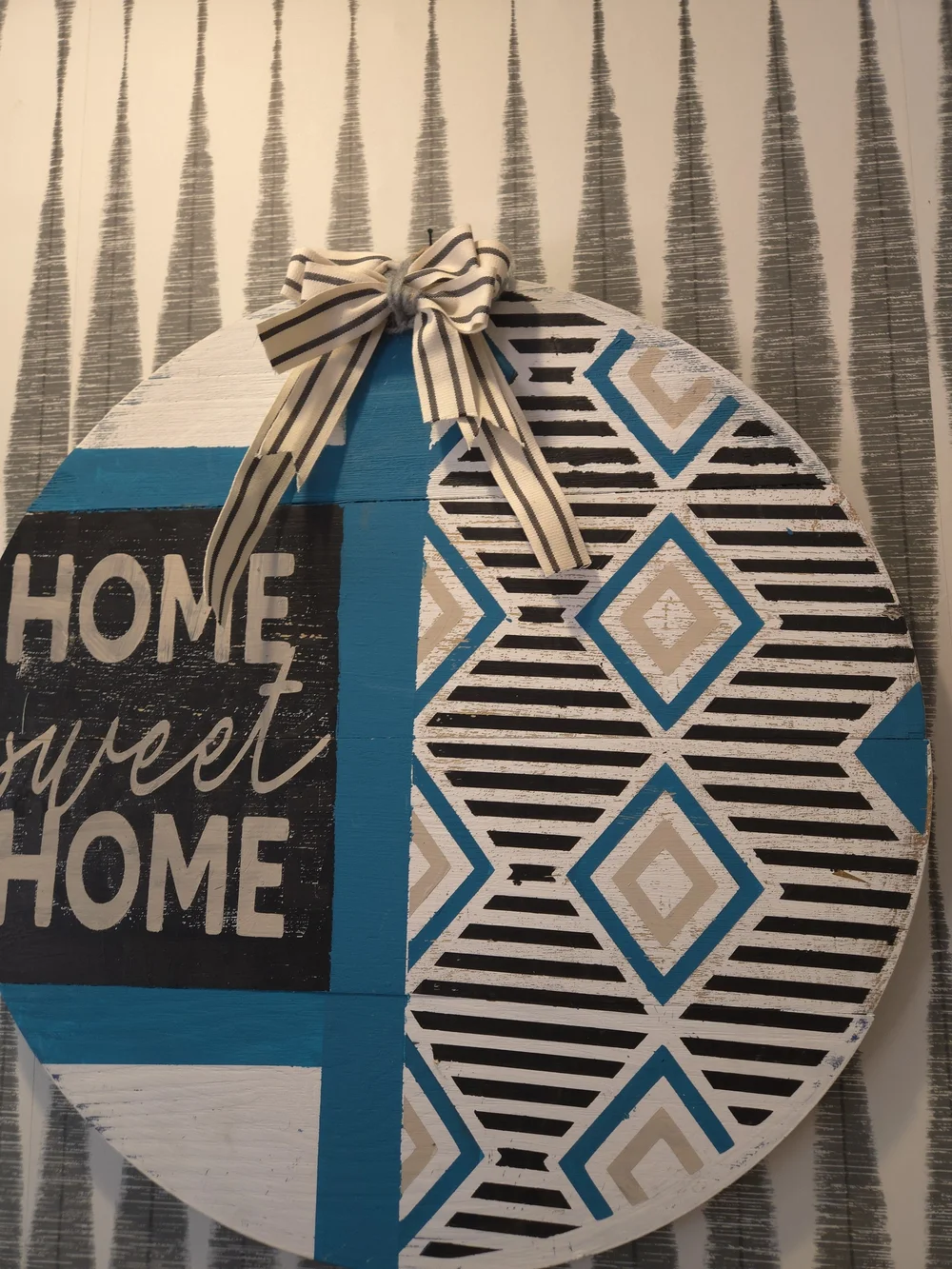 Home Sweet Home Round Wall Plaque - Blue, Black, White